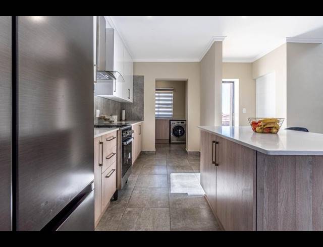7 BEDROOM CLUSTER FOR SALE IN ZANDSPRUIT